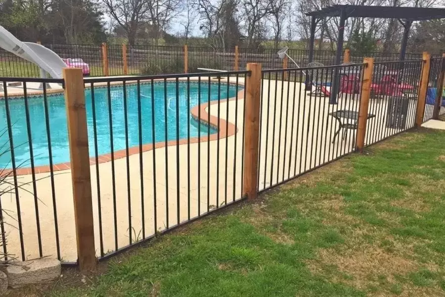 Lubbock Fence Pool Fencing
